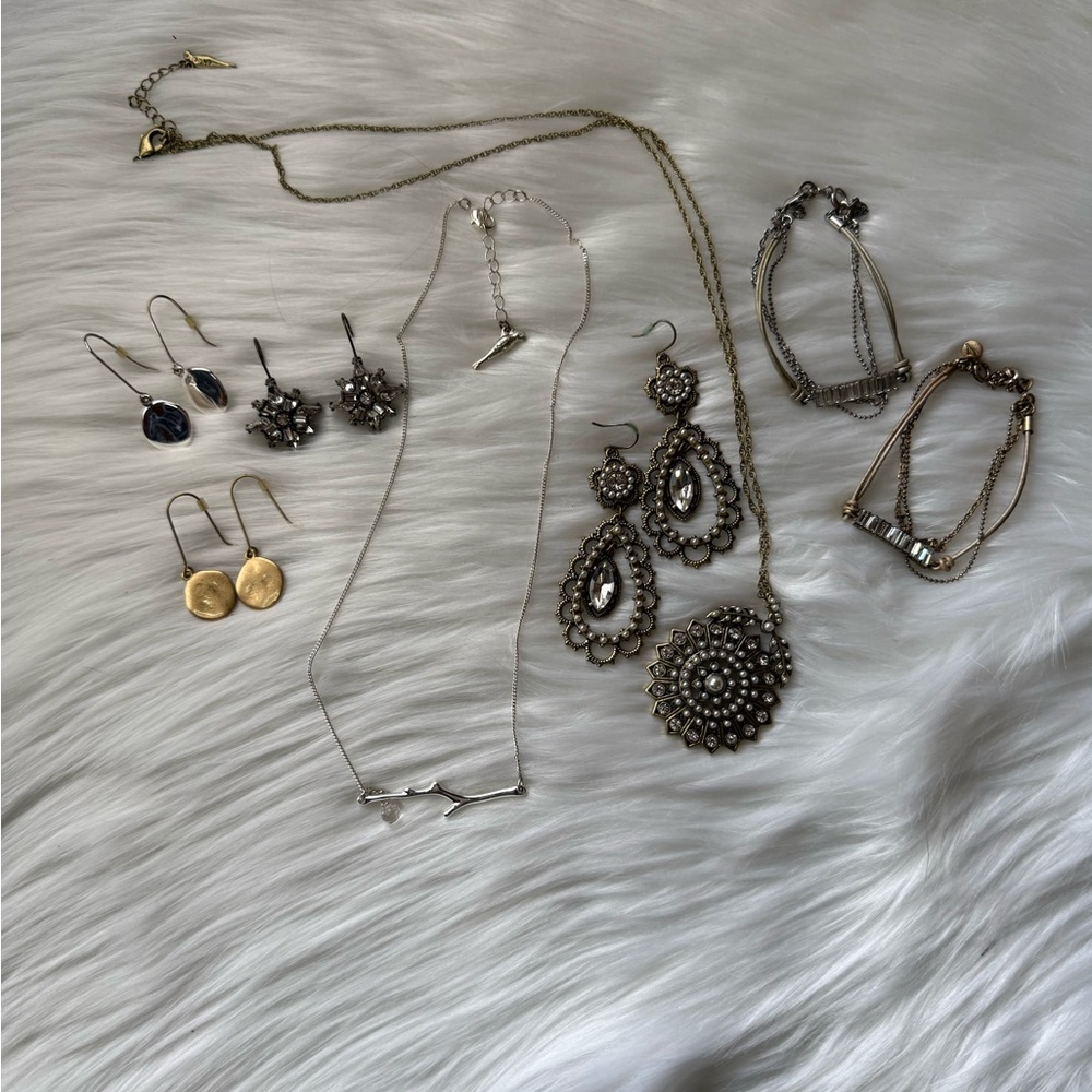 Chloe + Isabel jewelry lot